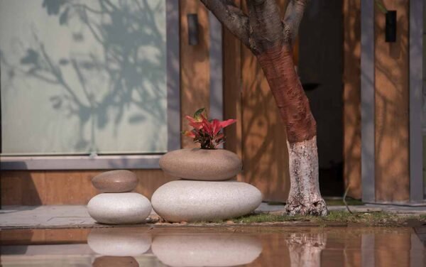 pebbles illuminated planters