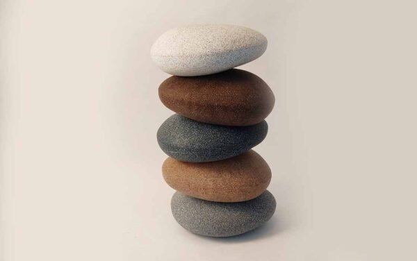 pebbles illuminated pot